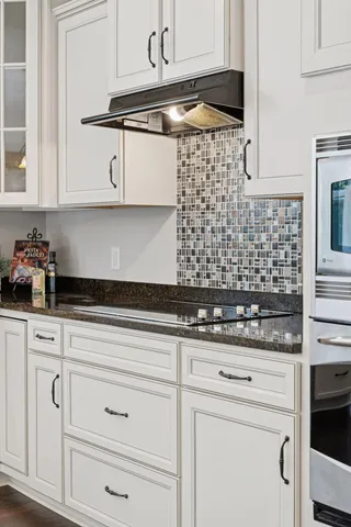 $684,900 | 11581 Riverstone Court, Woodbury, MN 55129