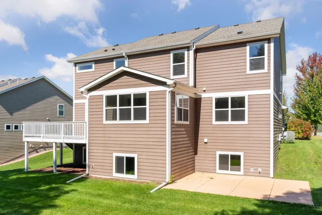 $684,900 | 11581 Riverstone Court, Woodbury, MN 55129