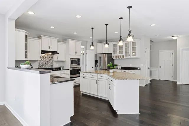 $684,900 | 11581 Riverstone Court, Woodbury, MN 55129