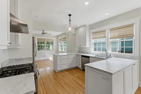 $1,100,000 | 3804 Central Avenue, Nashville, TN 37205