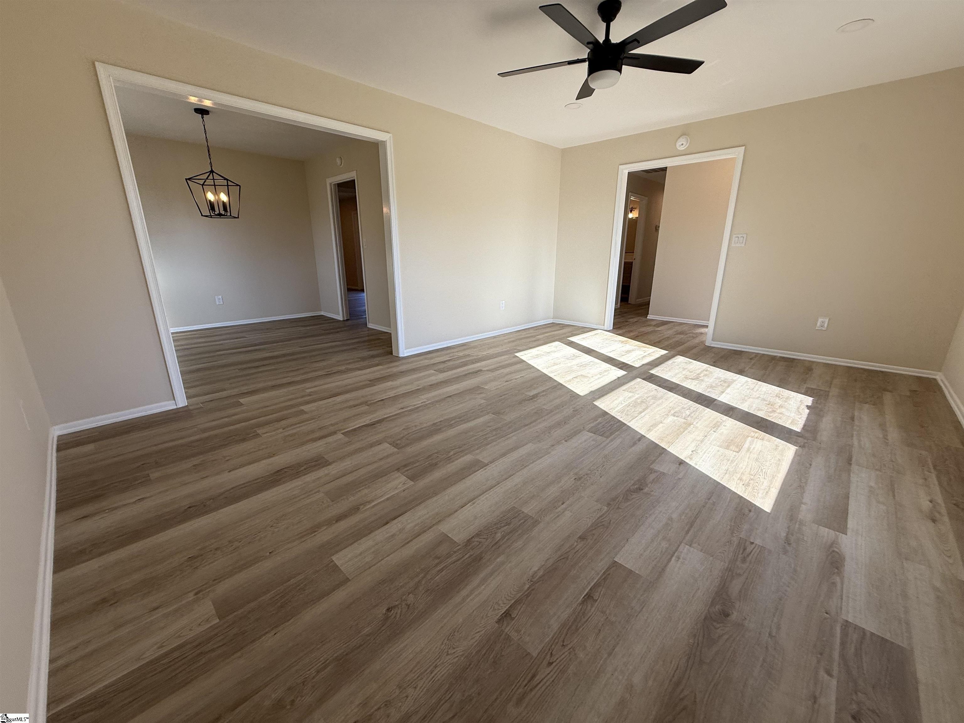 207 State Rd S-42-9783 Greer, SC 29651 - Photo 5 of 17