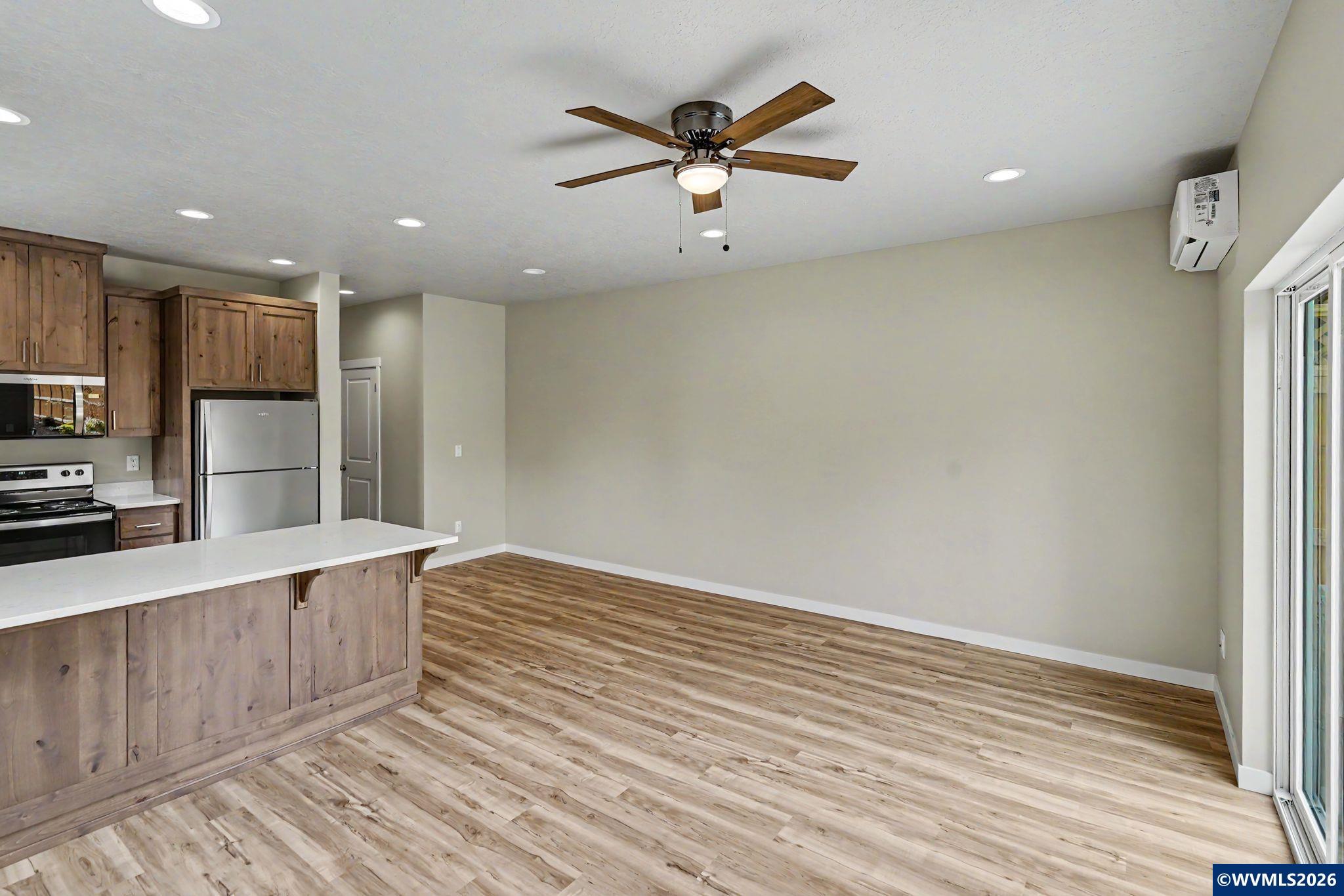 4025 Filbert Avenue Northeast Keizer, OR 97303 - Photo 9 of 27