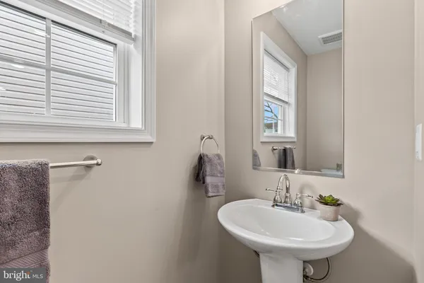 $2,900 | 22802 Lawrence Avenue, Leonardtown, MD 20650