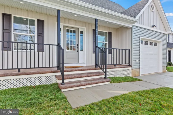 $2,900 | 22802 Lawrence Avenue, Leonardtown, MD 20650