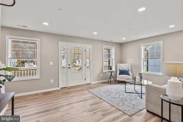 $2,900 | 22802 Lawrence Avenue, Leonardtown, MD 20650