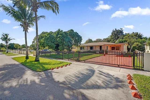 $545,000 | 16200 Northeast 8th Court, North Miami Beach, FL 33162