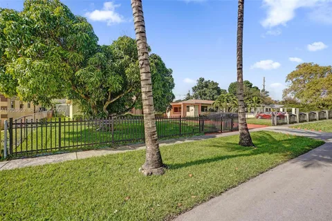 $545,000 | 16200 Northeast 8th Court, North Miami Beach, FL 33162
