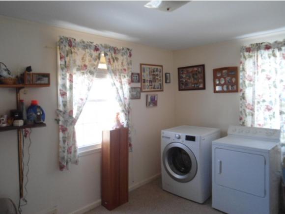 32 East Side Drive Concord, NH 03301 - Photo 10 of 22