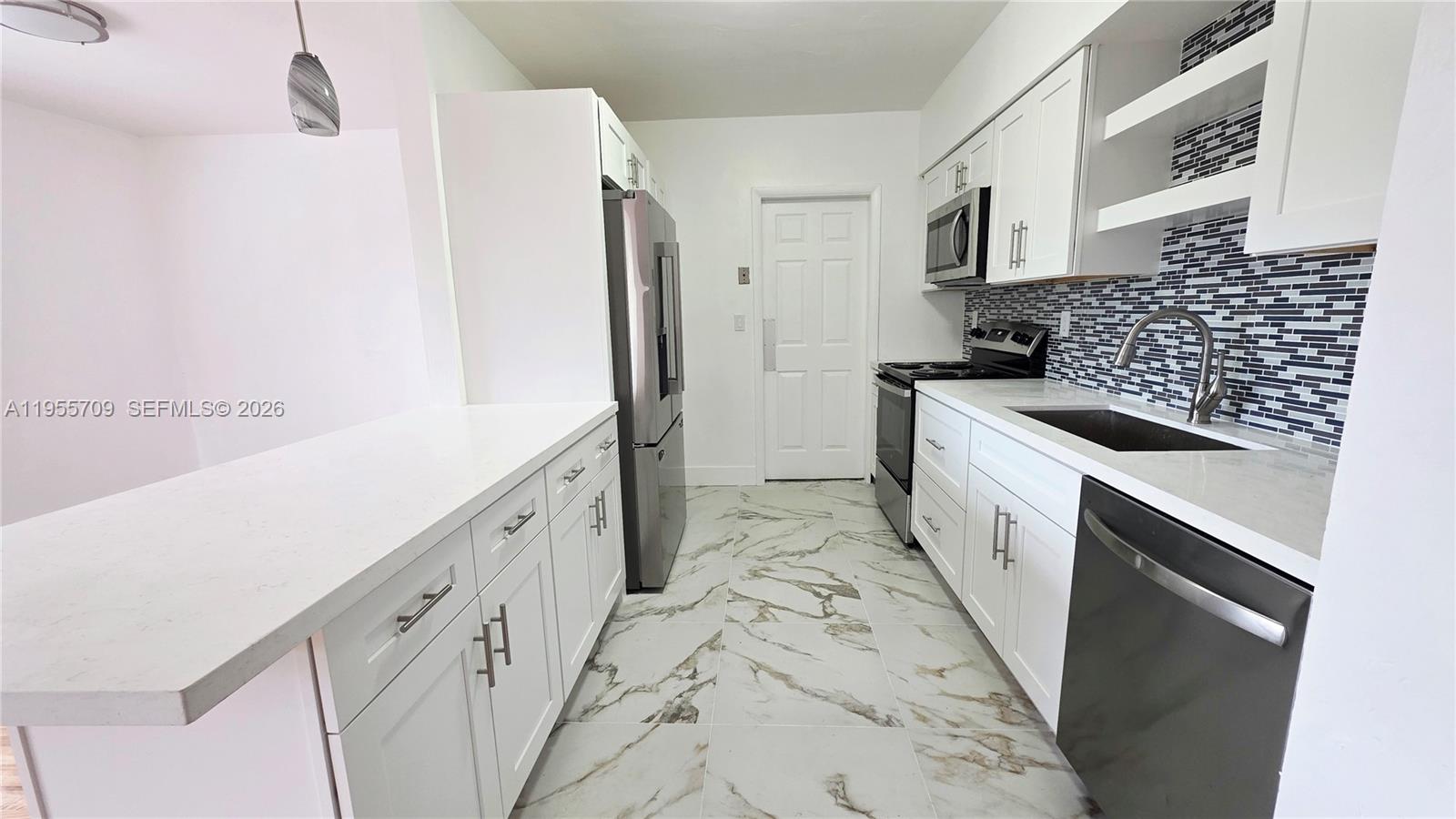 2440 Southwest 64th Avenue Miami, FL 33155 - Photo 7 of 12