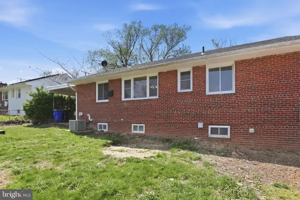 $415,000 | 5709 84th Avenue, Hyattsville, MD 20784