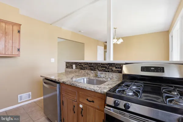 $415,000 | 5709 84th Avenue, Hyattsville, MD 20784