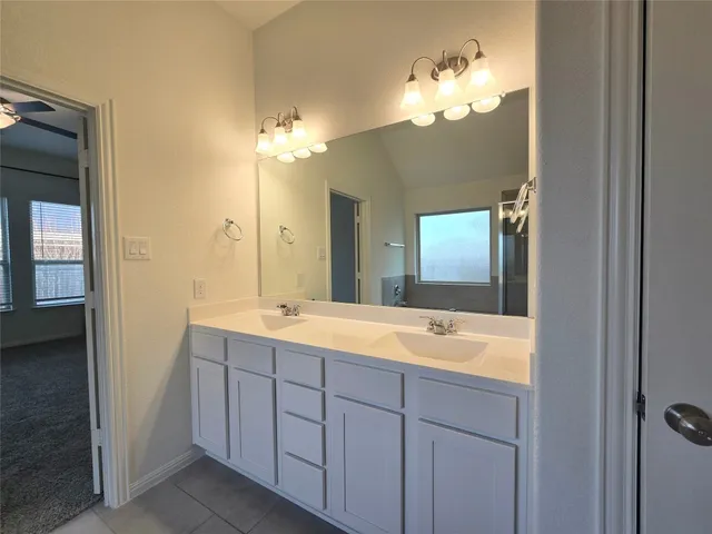 $2,350 | 208 Baralo Street, Leander, TX 78641