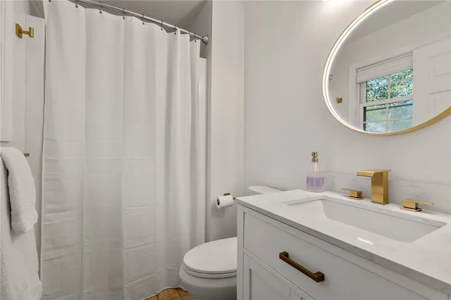 $569,000 | 5 Meadow Court, Smithfield, RI 02917