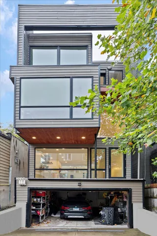 $1,099,500 | 1638 West Ontario Street, Chicago, IL 60622