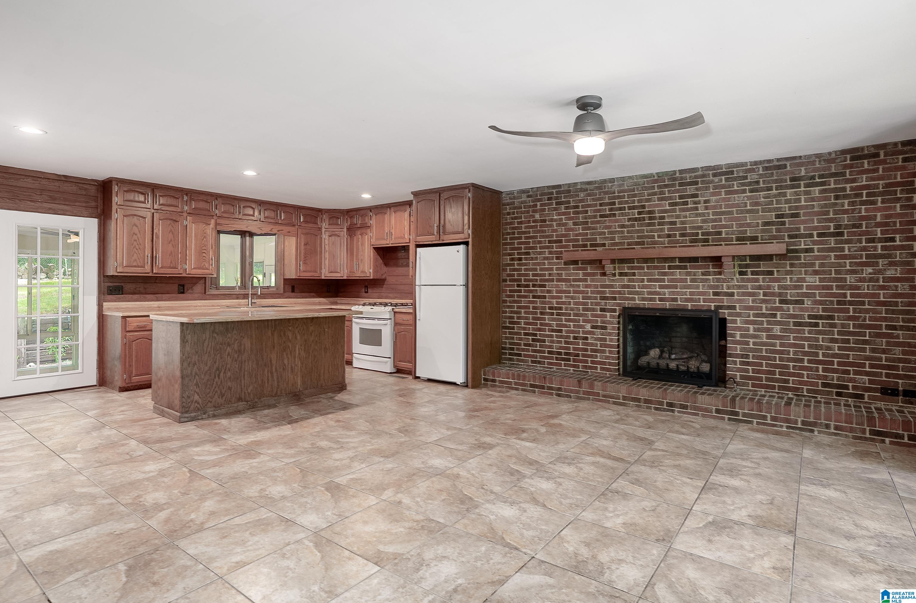 87 Roberts Road Ashville, AL 35953 - Photo 12 of 42