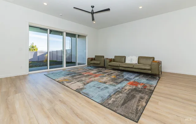 $454,900 | 2186 North Leatherwood Avenue, Star, ID 83669