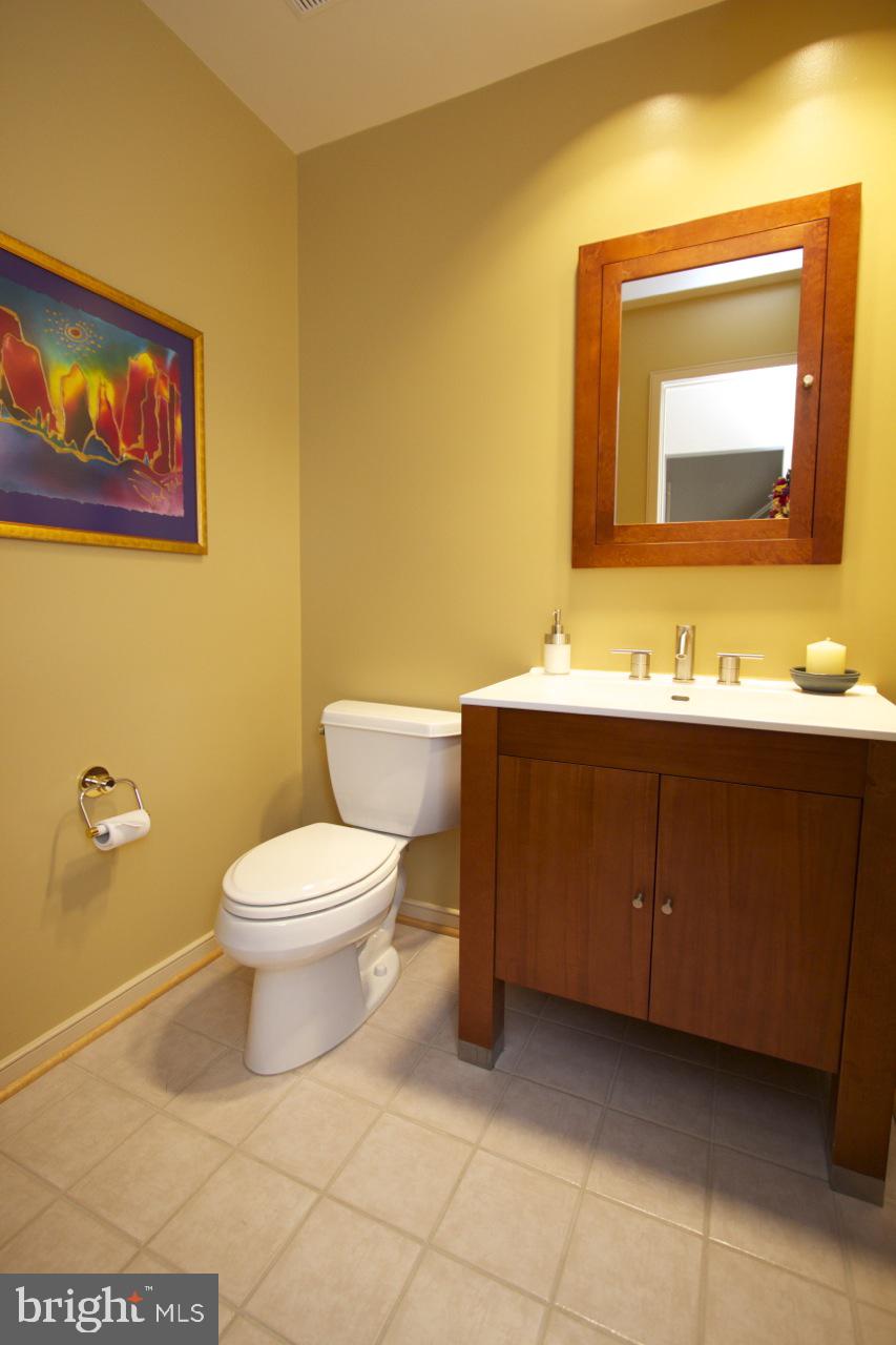 1453 Waterfront Road Reston, VA 20194 - Photo 20 of 56 Renovated Powder Room