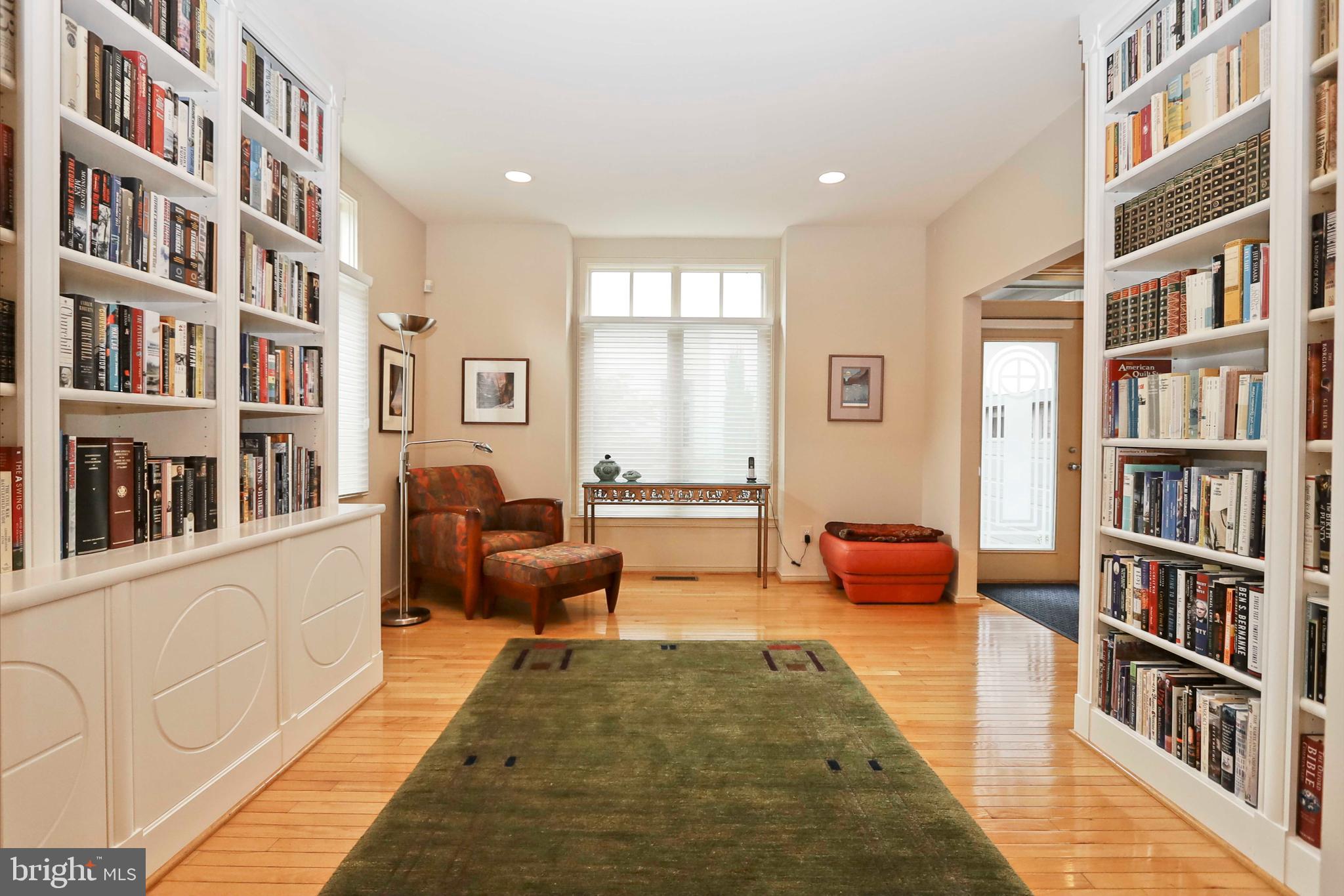 1453 Waterfront Road Reston, VA 20194 - Photo 5 of 56 Built-in shelving