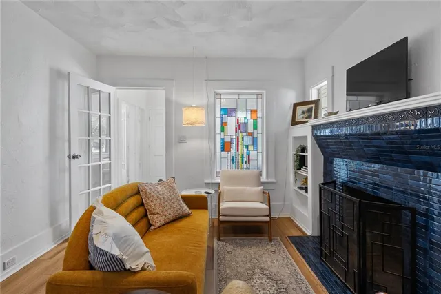 $2,500 | 918 16th Street West, Bradenton, FL 34205