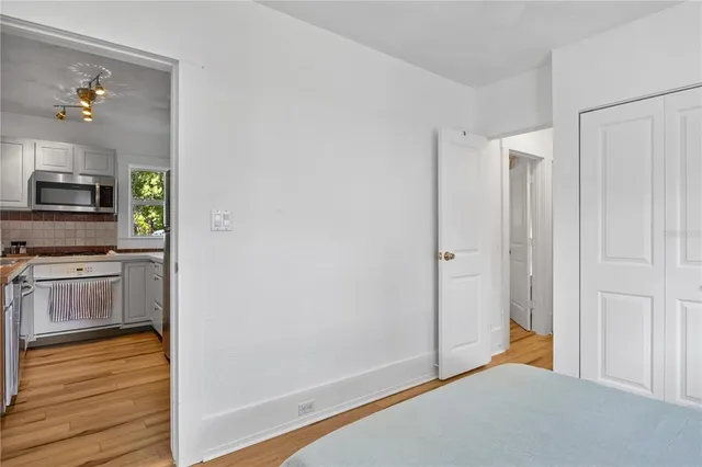 $2,500 | 918 16th Street West, Bradenton, FL 34205