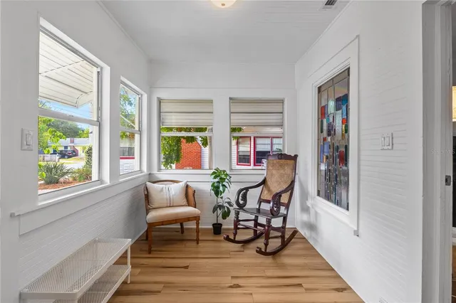 $2,500 | 918 16th Street West, Bradenton, FL 34205