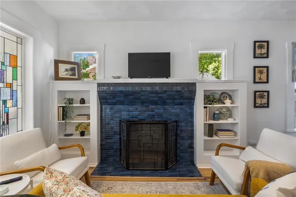 $2,200 | 918 16th Street West, Bradenton, FL 34205