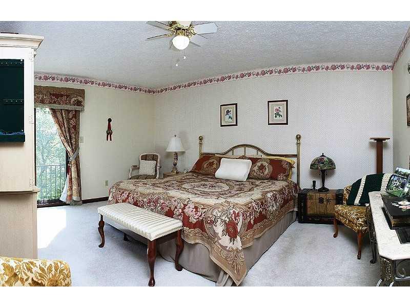 8061 Castle Lake Road Indianapolis, IN 46256 - Photo 11 of 24 Gallery Image 11