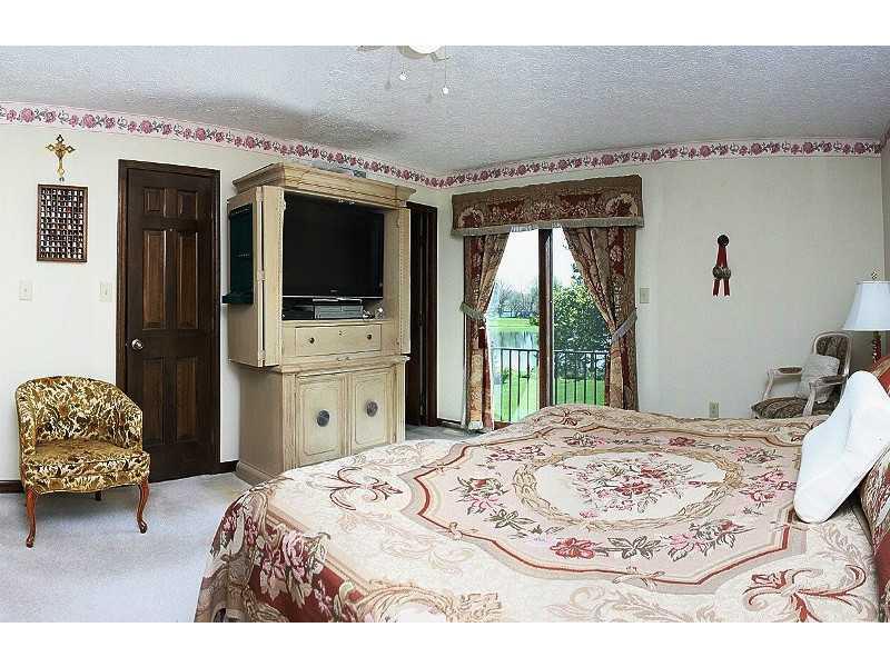 8061 Castle Lake Road Indianapolis, IN 46256 - Photo 12 of 24 Gallery Image 12