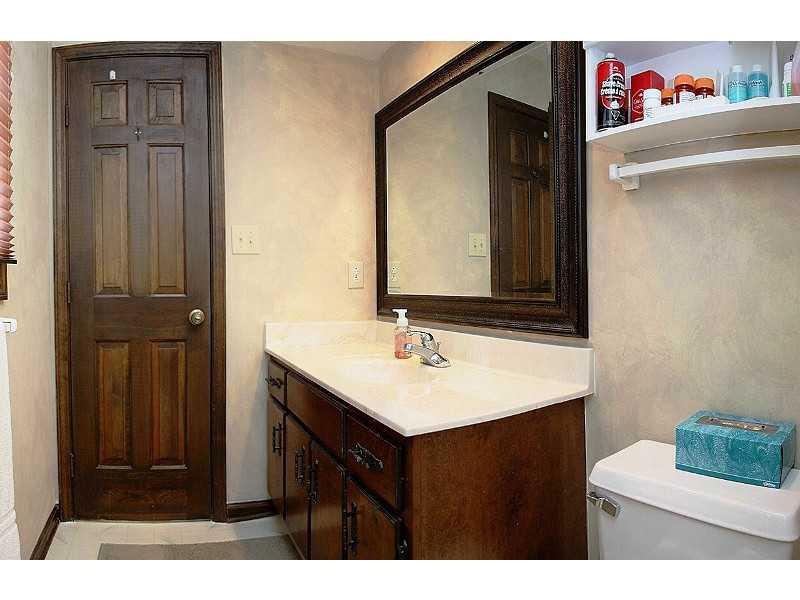 8061 Castle Lake Road Indianapolis, IN 46256 - Photo 13 of 24 Gallery Image 13