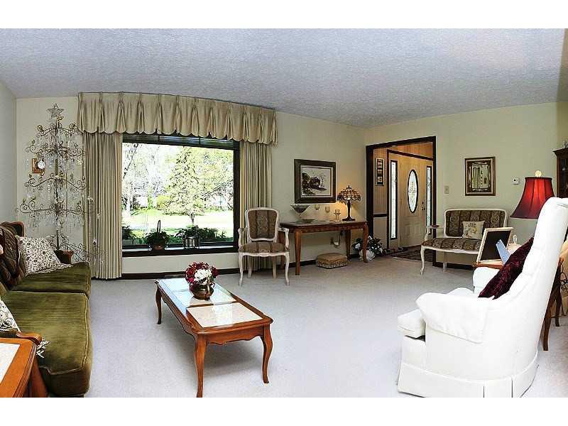 8061 Castle Lake Road Indianapolis, IN 46256 - Photo 10 of 24 Gallery Image 10