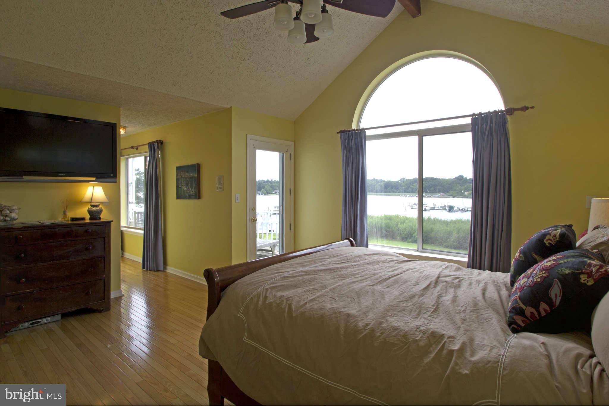 3401 Niagara Road Annapolis, MD 21403 - Photo 19 of 30 Bedroom Master
