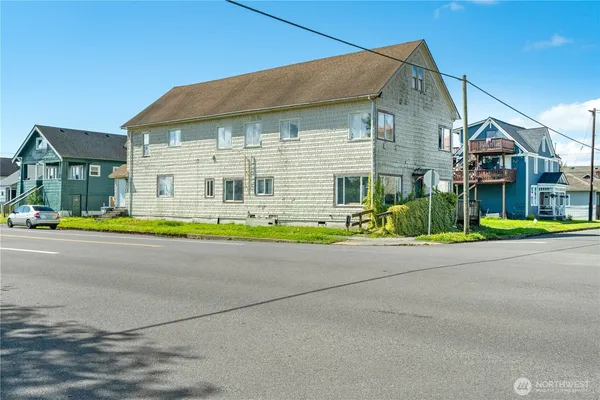 $250,000 | 906 West Market Street, Aberdeen, WA 98520
