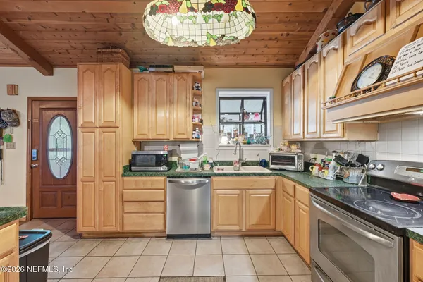 $425,000 | 118 Parkin Road, Pomona Park, FL 32181