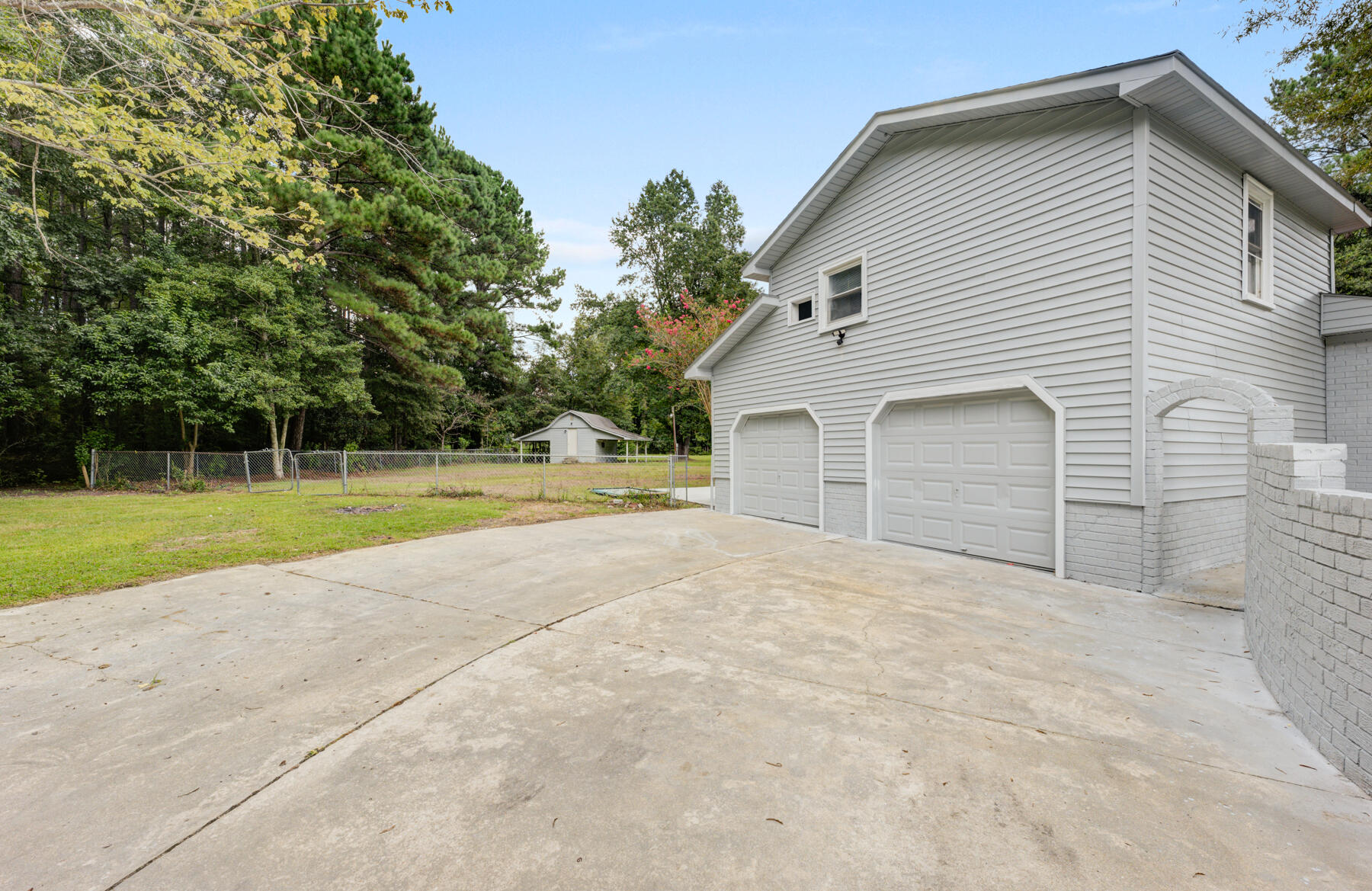 121 Wallace Road Goose Creek, SC 29445 - Photo 3 of 47 121 Wallace Rd, Goose Creek SC (3)
