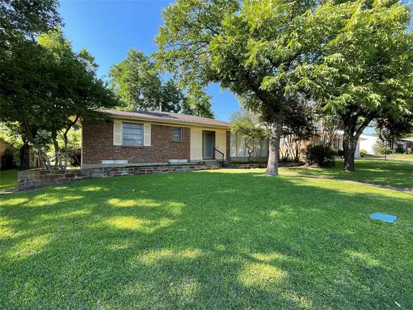 $2,495 | 1303 Northlake Drive, Richardson, TX 75080