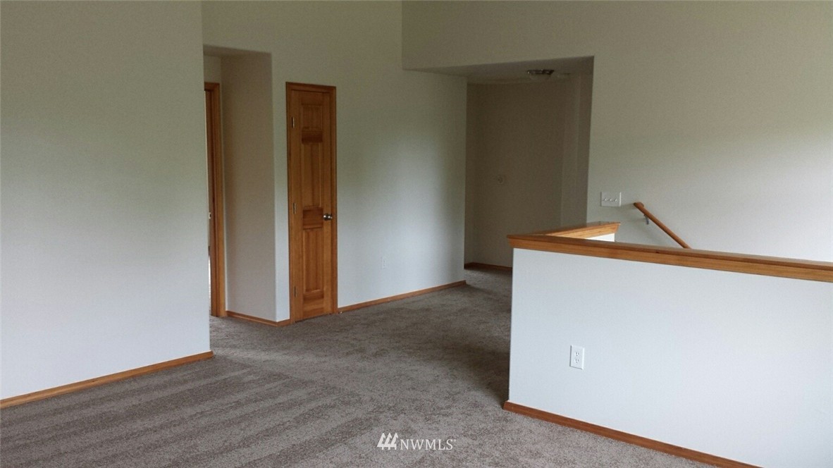1039 Logan Hill Road Chehalis, WA 98532 - Photo 5 of 7