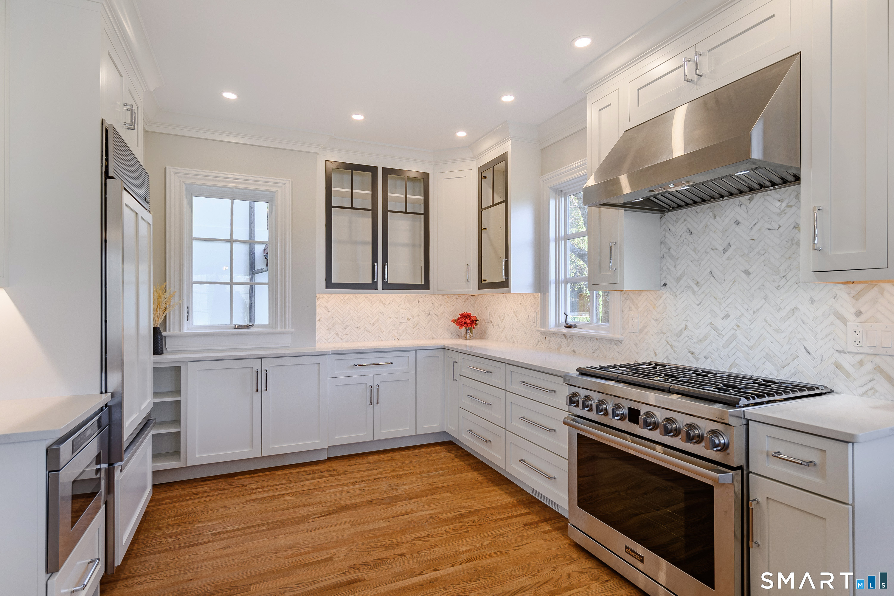 12 Runkenhage Road Darien, CT 06820 - Photo 18 of 37