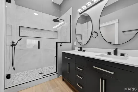 $415,000 | 1842 Ridgeview Cir Drive, Ballwin, MO 63021