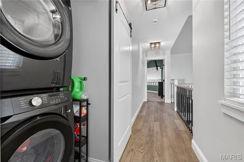 $415,000 | 1842 Ridgeview Cir Drive, Ballwin, MO 63021