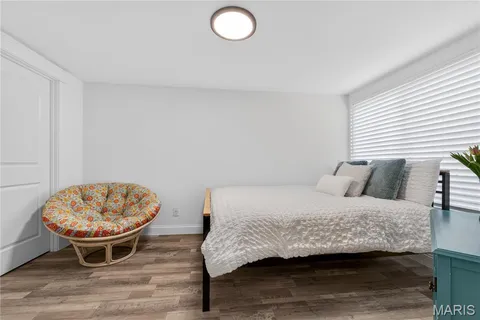 $415,000 | 1842 Ridgeview Cir Drive, Ballwin, MO 63021