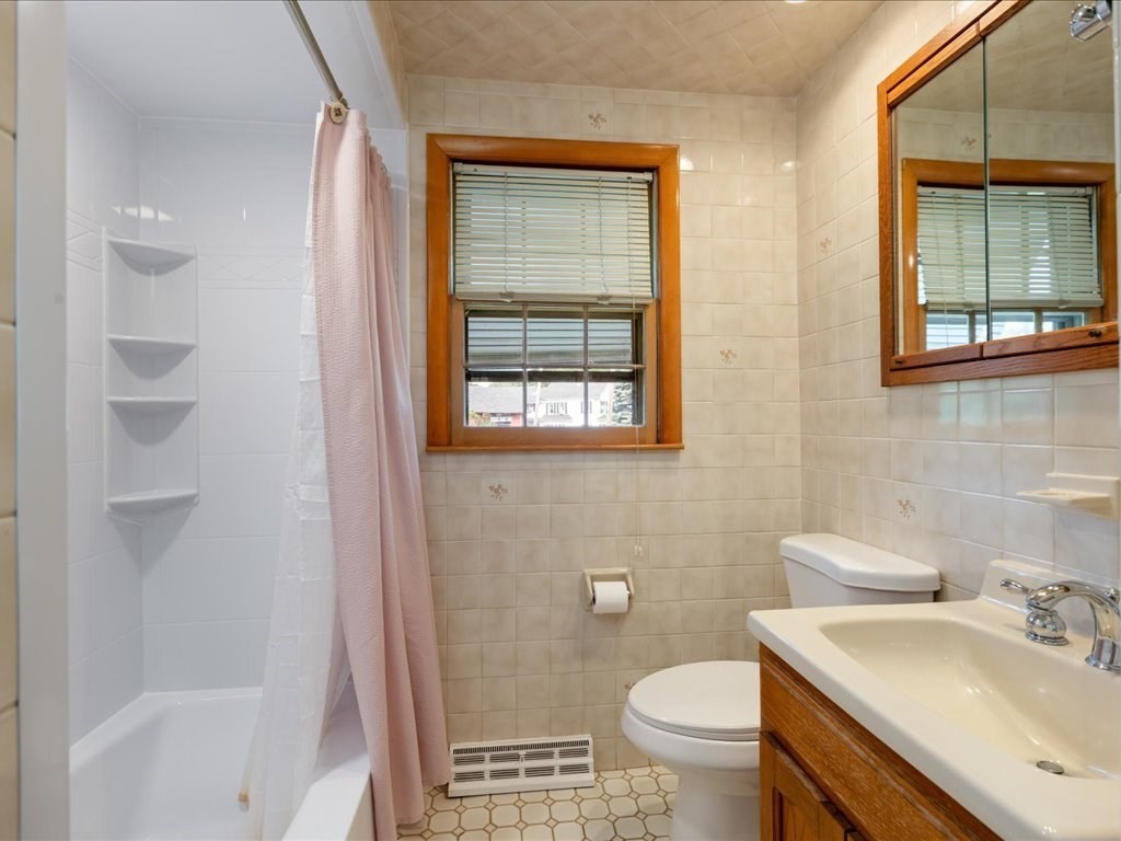 3 Michael Road Dracut, MA 01826 - Photo 19 of 33 Gallery Image 19