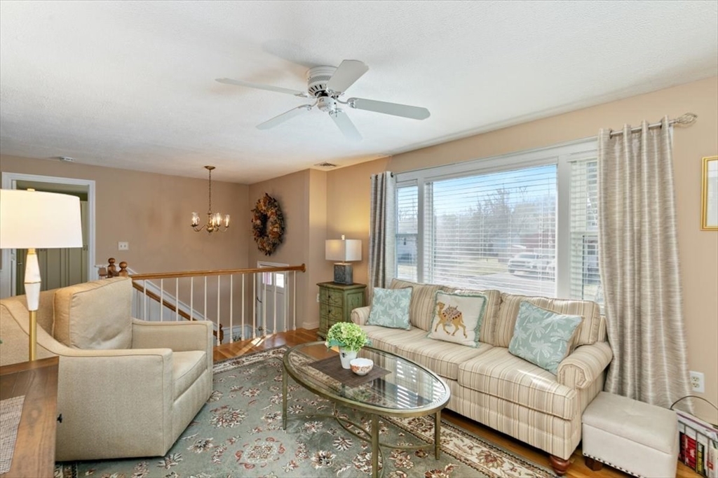 58 Oakcrest Circle Methuen, MA 01844 - Photo 13 of 41