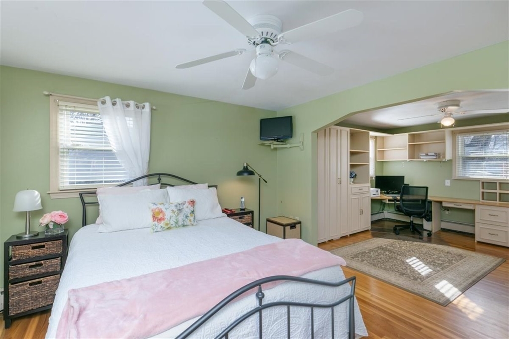 58 Oakcrest Circle Methuen, MA 01844 - Photo 20 of 41