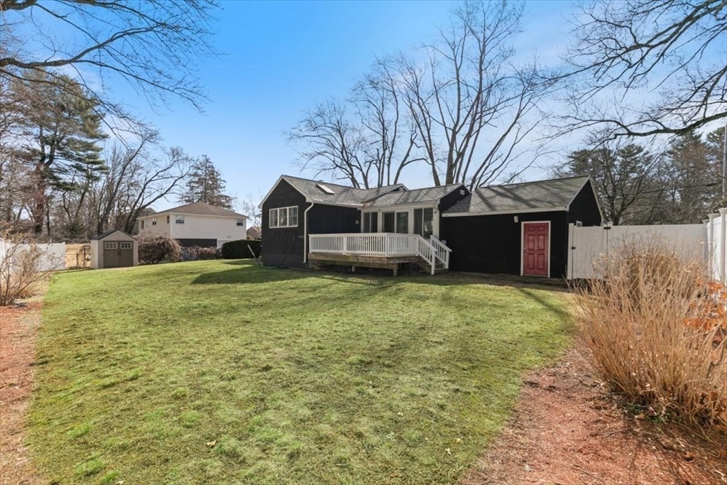 58 Oakcrest Circle Methuen, MA 01844 - Photo 32 of 41