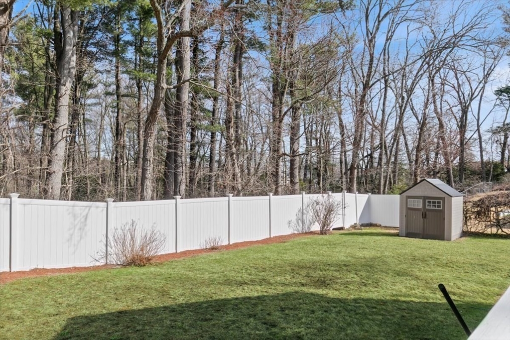 58 Oakcrest Circle Methuen, MA 01844 - Photo 33 of 41