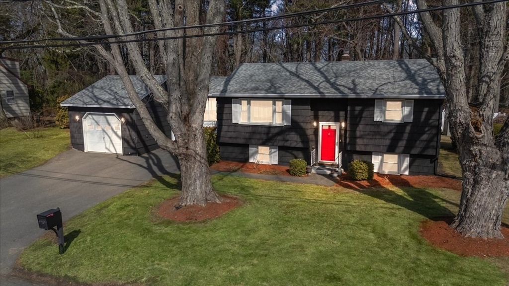 58 Oakcrest Circle Methuen, MA 01844 - Photo 40 of 41 a view of outdoor space and yard