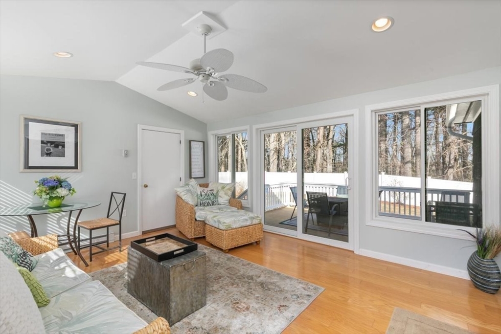 58 Oakcrest Circle Methuen, MA 01844 - Photo 10 of 41