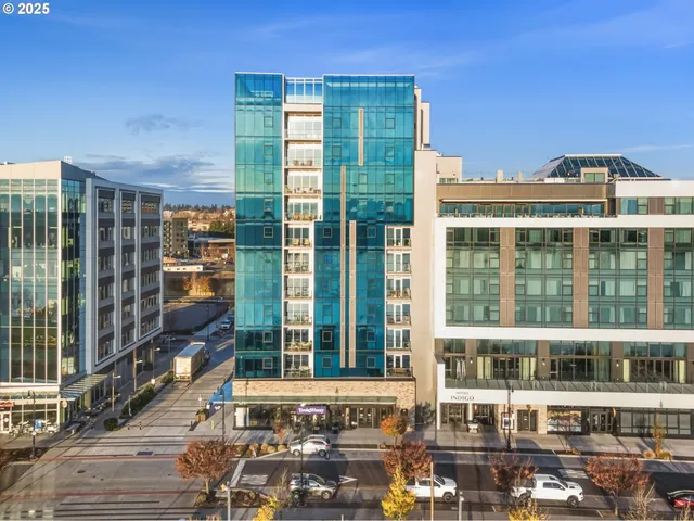 $1,295,000 | 590 Waterfront Way, Unit 604, Vancouver, WA 98660