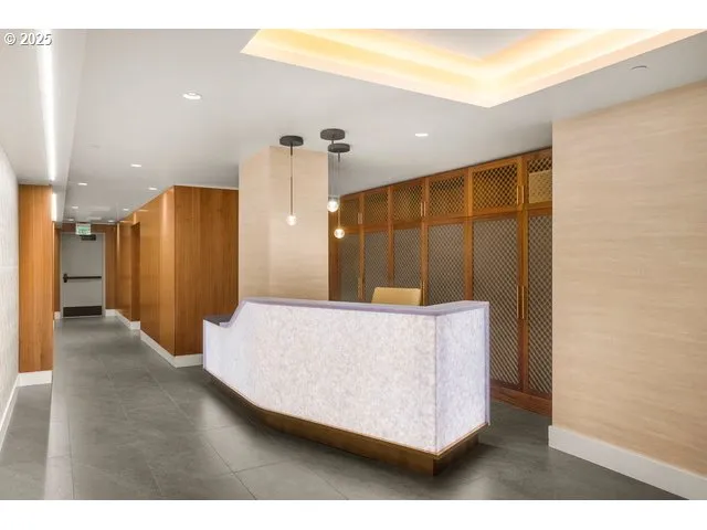 $1,295,000 | 590 Waterfront Way, Unit 604, Vancouver, WA 98660