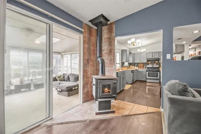 $160,000 | 516 Silverado Trail, Belton, MO 64012